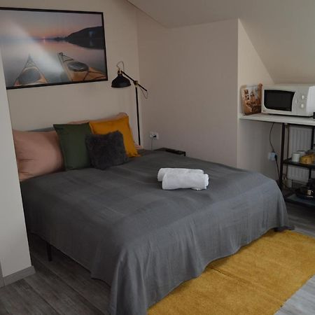 Bed and Breakfast Rebeka Panzio Тихань Экстерьер фото