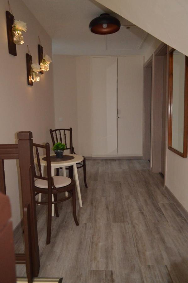Bed and Breakfast Rebeka Panzio Тихань Экстерьер фото